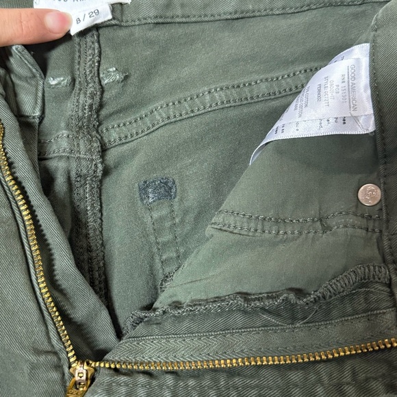 Good American Good Classic Jean - Picture 5 of 8